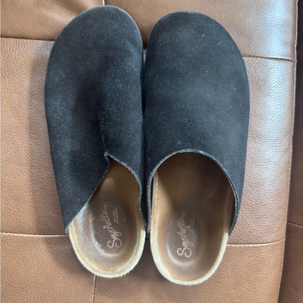 Seychelles black suede leather clogs